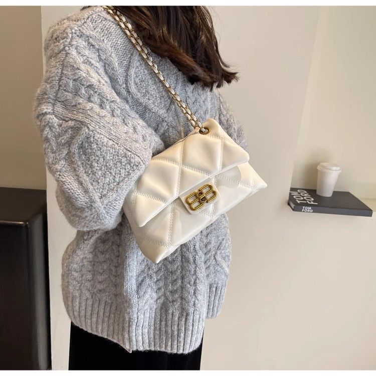 Shoulder bags