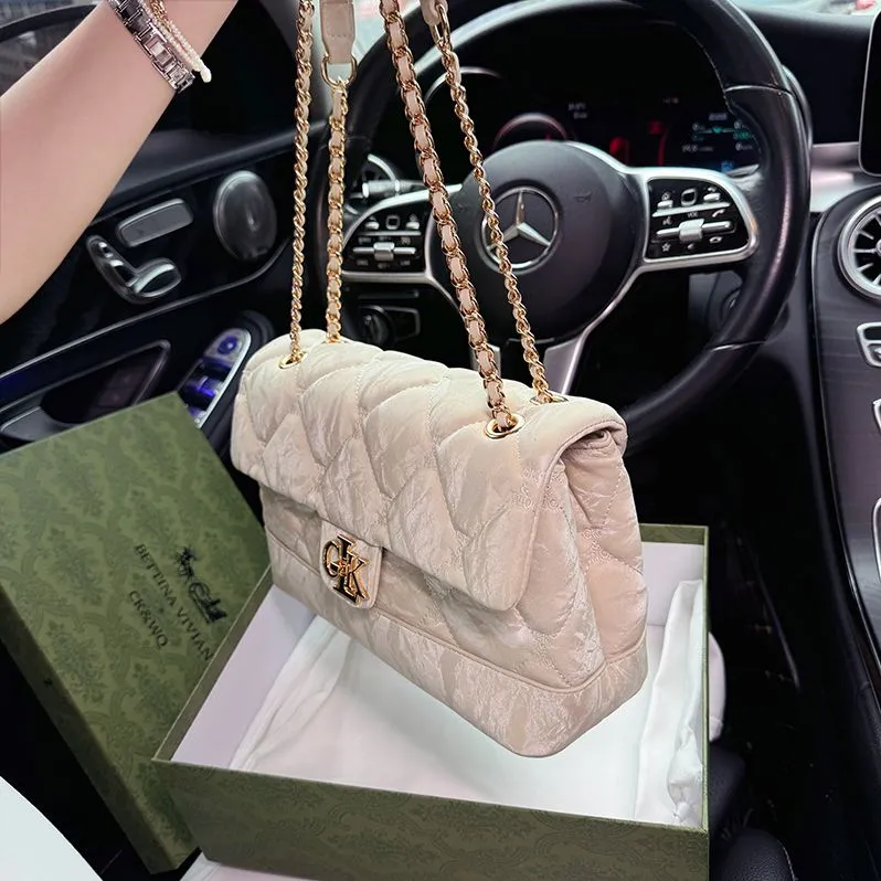 Luxury Quilted Chain Shoulder Bag - Fashionable & Versatile Crossbody - 3