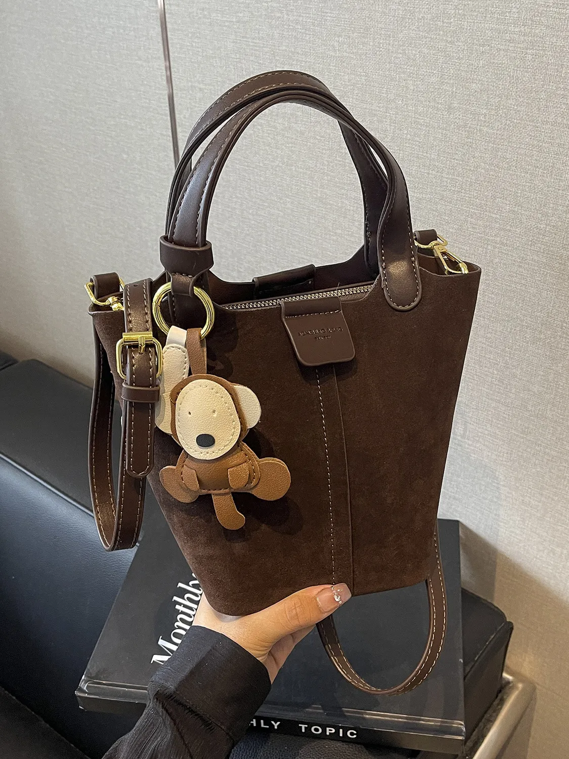 Retro Brown Matte Shoulder Bag Women 2025 Crossbody Bucket Purse - 4