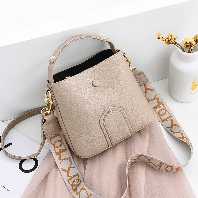 Fashion Bucket Bag 2025 Women's Large Tote Crossbody Shoulder Bag - 1