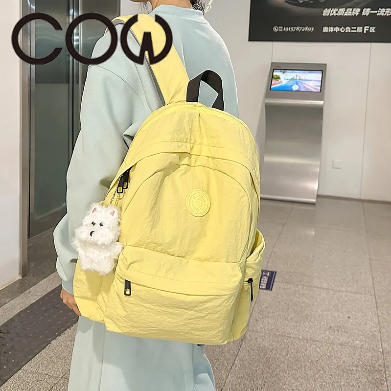 Lightweight Backpack for Women, Large Capacity Travel Bag, College Student Bookbag - 4