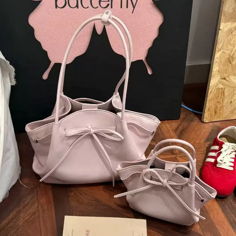 Stylish Petal Shoulder Bag 2025 Trendy Underarm Crossbody Bag for Women - 2