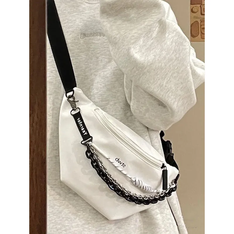 Geometric Saddle Crossbody Bag with Chain Strap for Women, White & Black - 4
