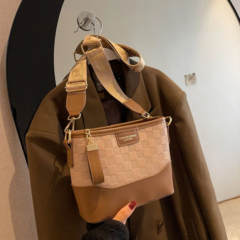Chic Two-Tone Hobo Bag 2025, Wide Strap Crossbody Bucket Bag - 5