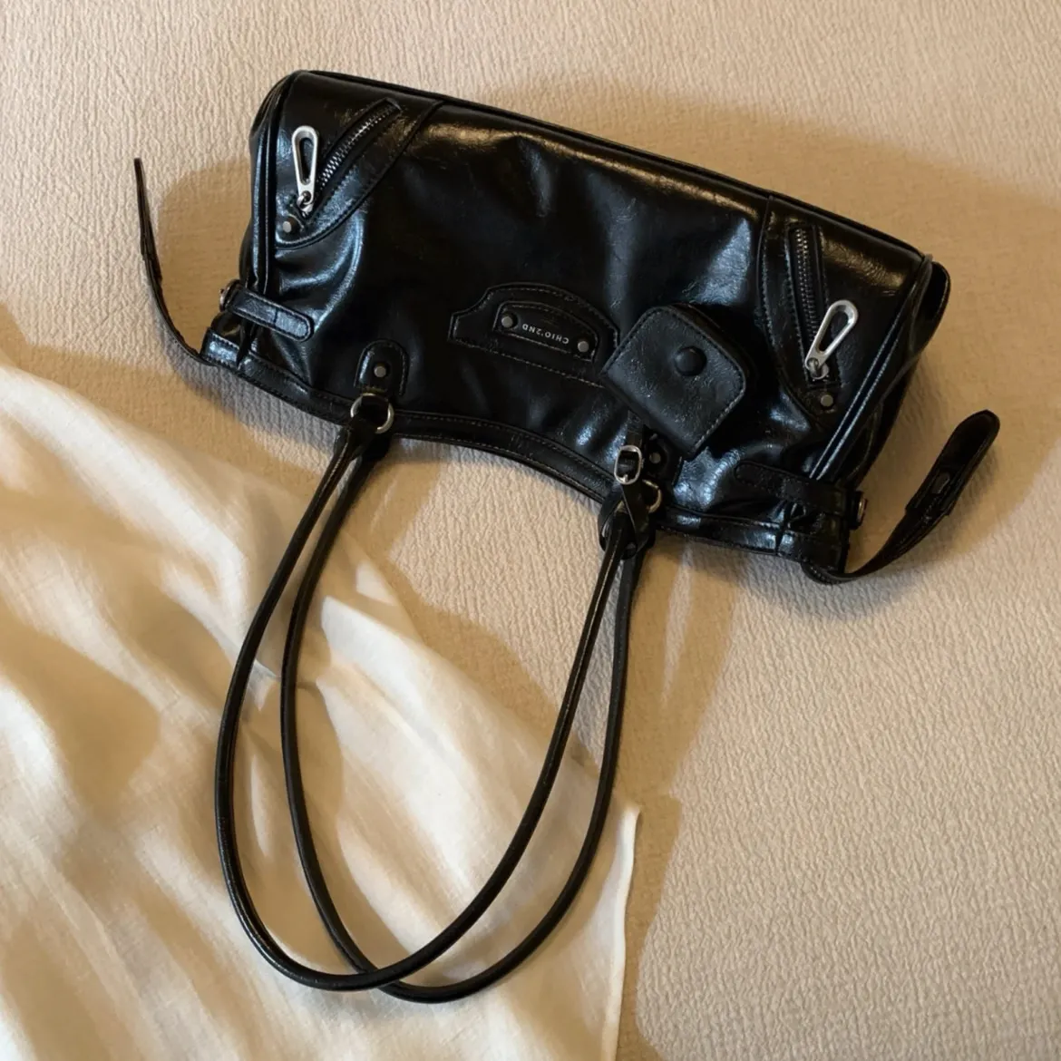 Baguette Bag 2025 Large Capacity PU Crossbody Bag with Studs - 2