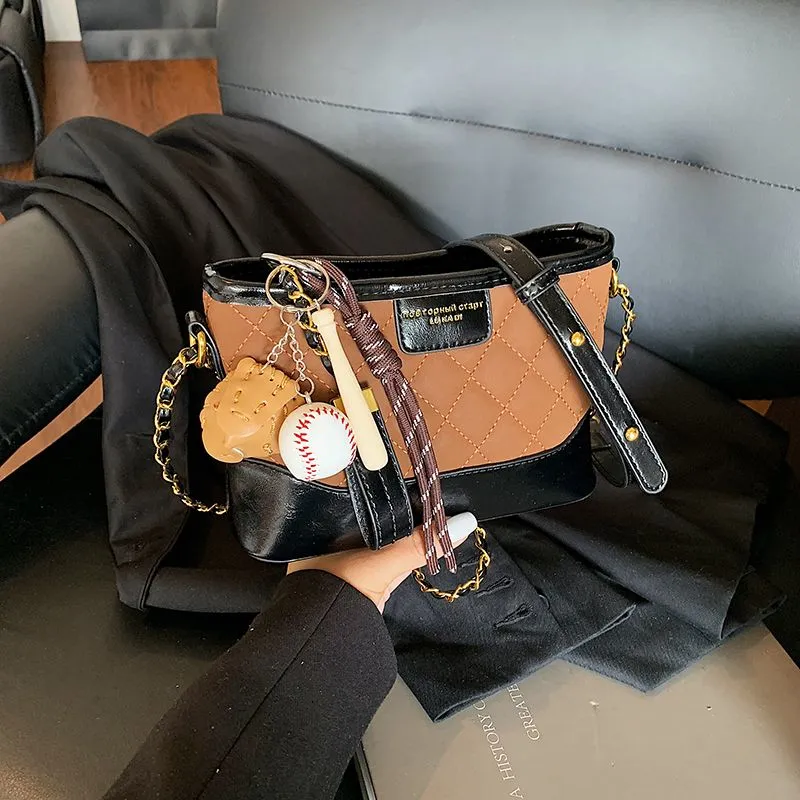 Diamond Quilted Chain Crossbody Bag Women Fashion Winter 2025 Hobo Bucket - 1