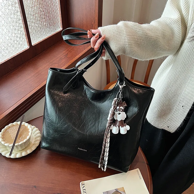 Stylish Large Tote Bag 2024, French Inspired Shoulder Bag for Commute - 4