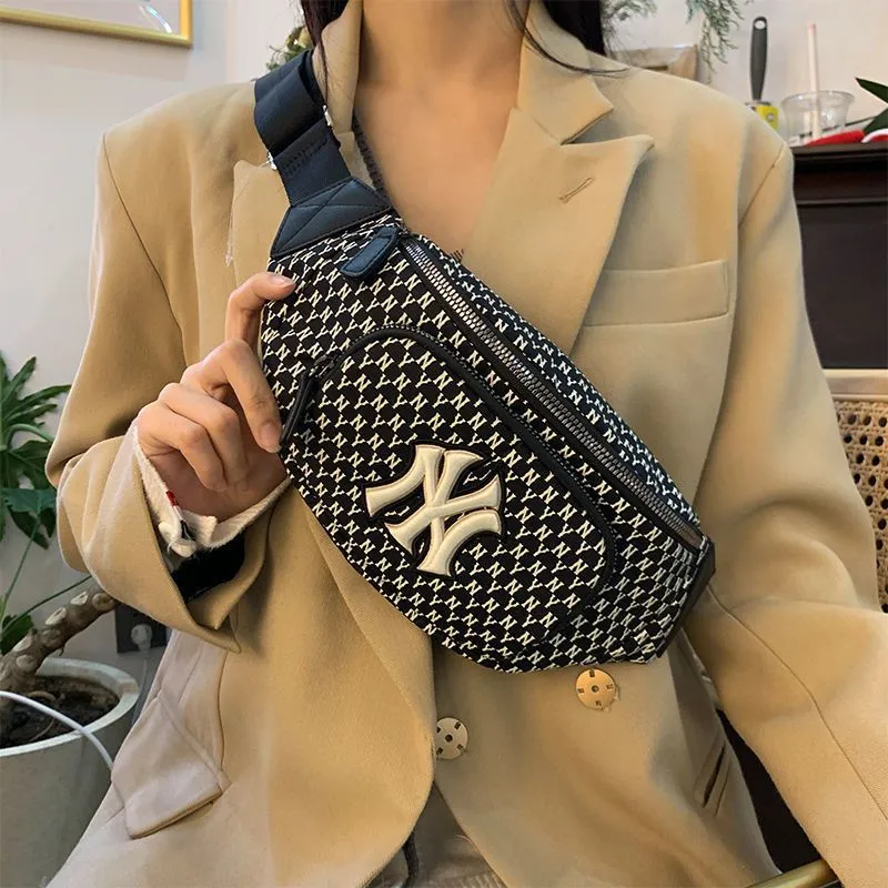 NY Yankees Waist Bag for Women, Vintage Floral Fanny Pack Crossbody Sling Bag - 1