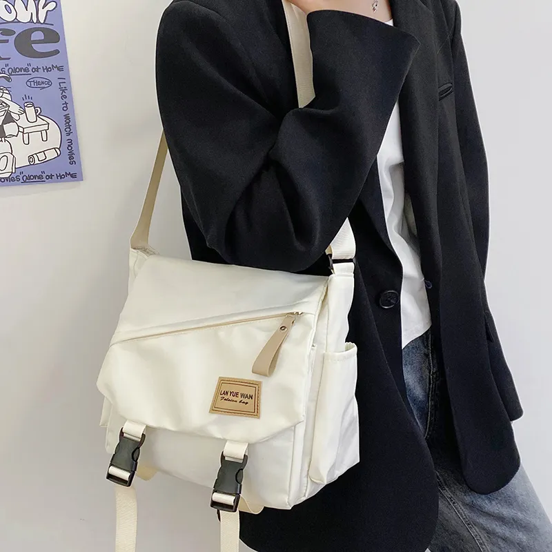 Men's Messenger Bag Japanese Style Large Capacity Crossbody Bag - 3