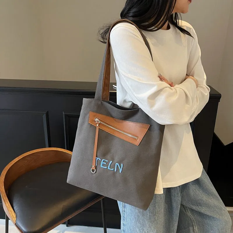 Canvas Tote Bag with Zipper, Women's Casual Shoulder Bag for School & Commute - 1