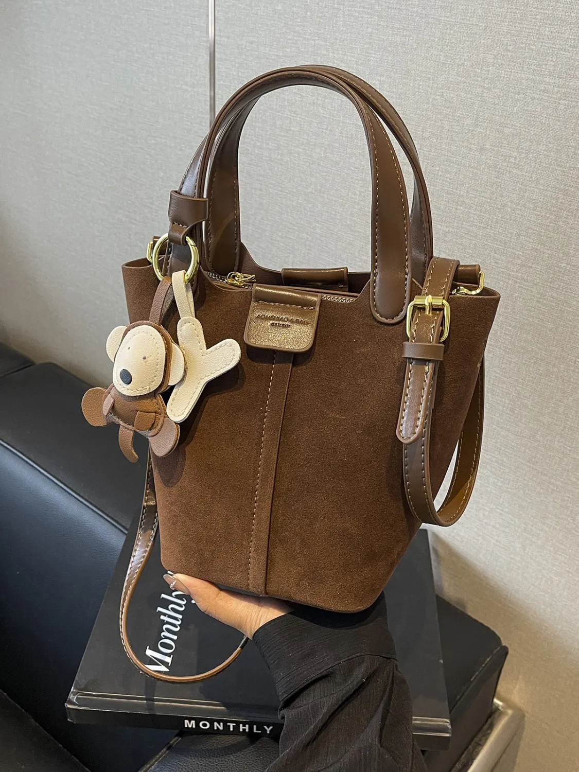 Retro Brown Matte Shoulder Bag Women 2025 Crossbody Bucket Purse - 1