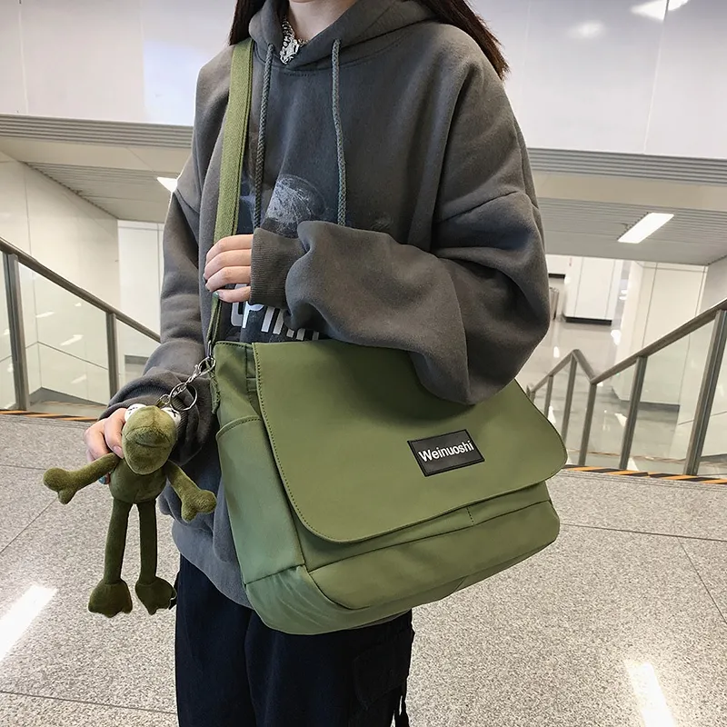 Men's Crossbody Bag Casual Canvas Messenger Bag for Daily Use - 2
