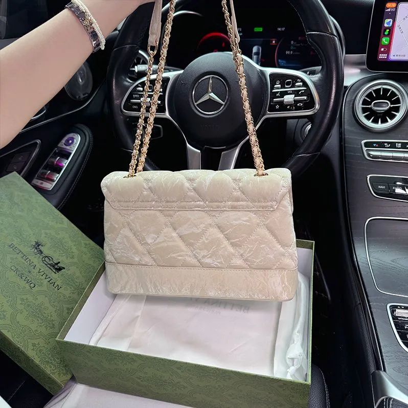 Luxury Quilted Chain Shoulder Bag - Fashionable & Versatile Crossbody - 1