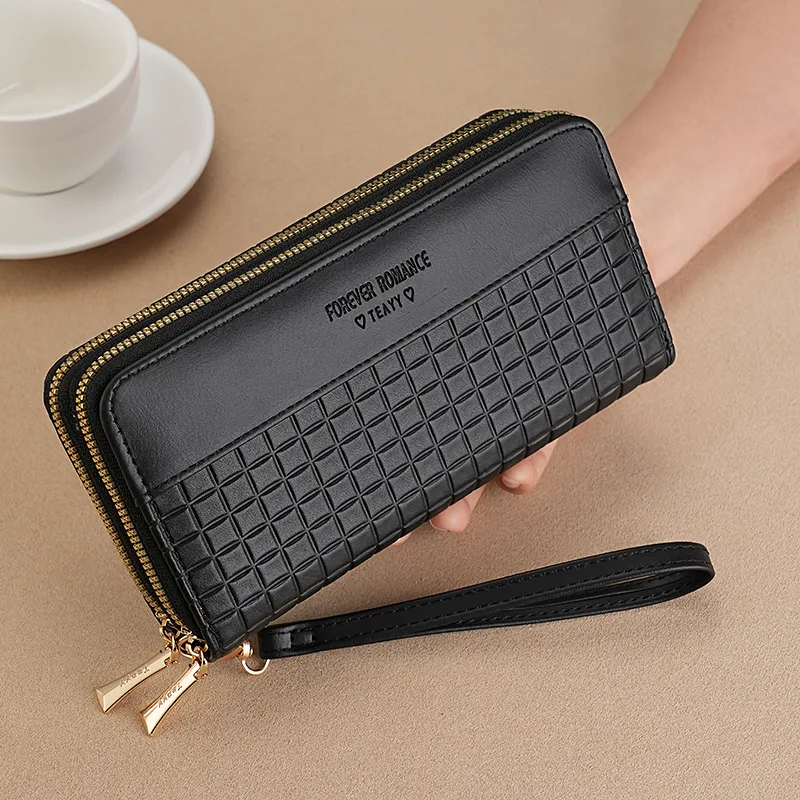 Long Zip Around Wallet for Women, Large Capacity Checkered Wristlet Phone Purse - 3