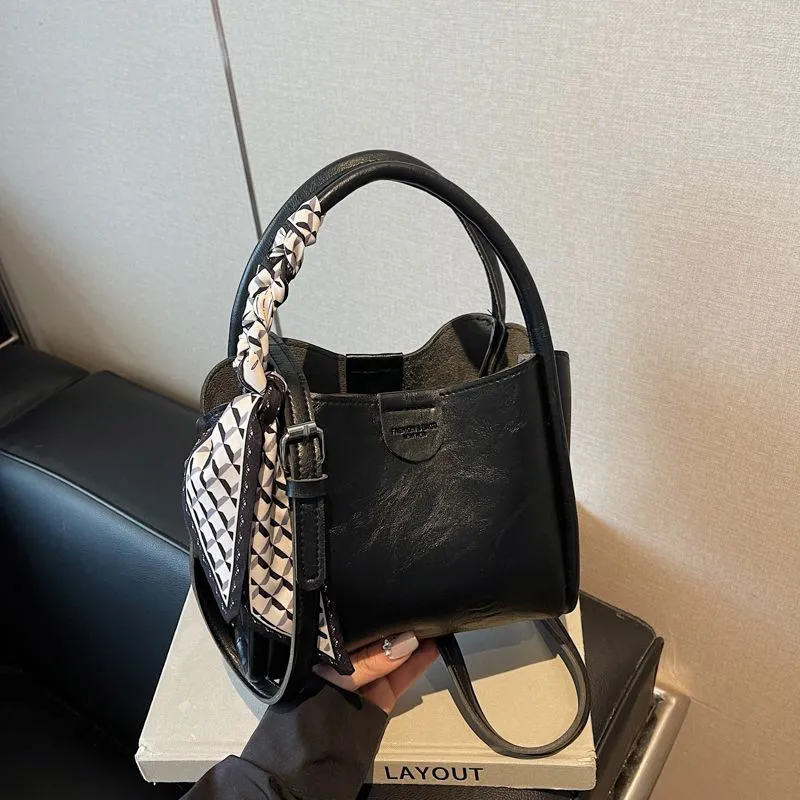 Women's Bucket Shoulder Bag 2024 Fashion Tote for Commute - 3