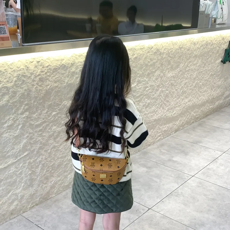 Kids Waist Bag Cute Bear Crossbody Bag for Girls, Fashionable Sling Bag - 1
