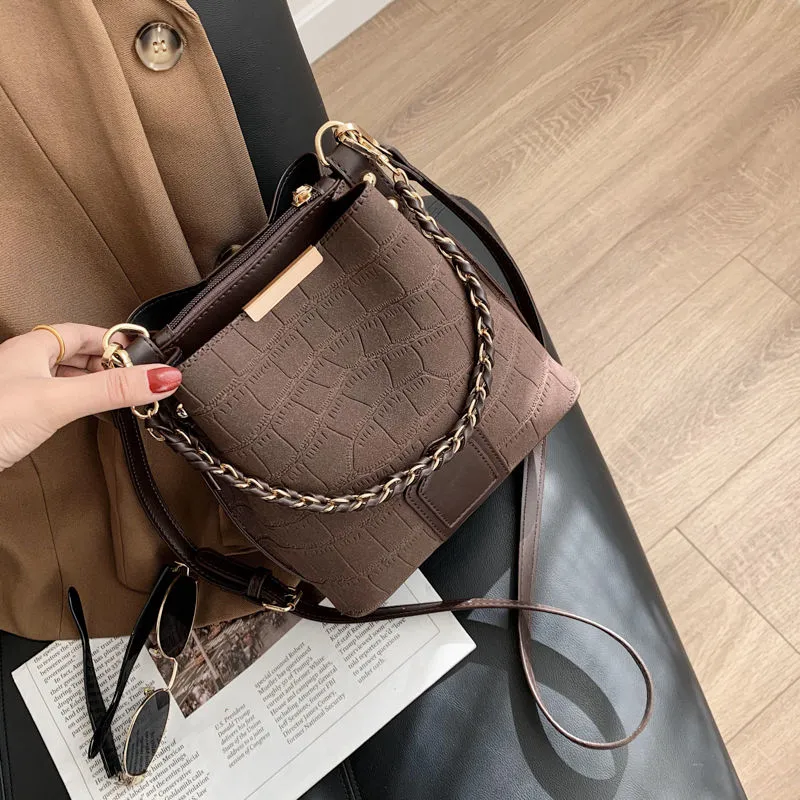 Trendy Shoulder Bucket Bag 2025, PU Chain Crossbody Purse for Women - 1