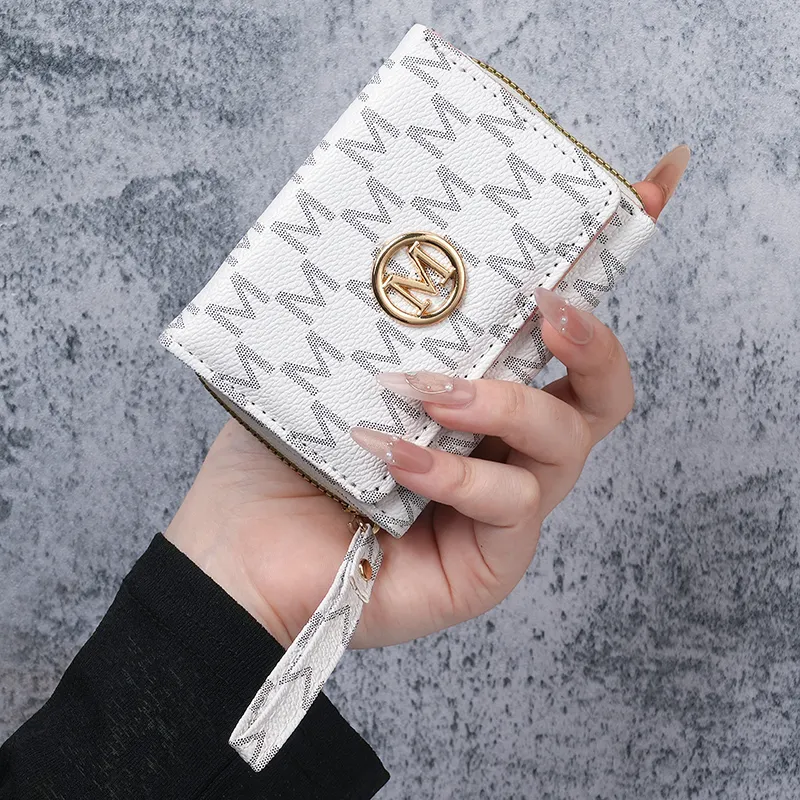 Women's Short PU Wallet with Print & Multi Card Slots | 2025 Fashion - 1
