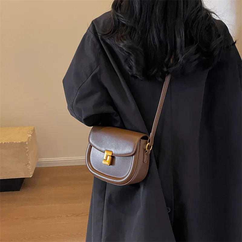 Saddle Bag 2025 New Retro Shoulder Bag for Women, Minimalist PU Leather Purse - 1