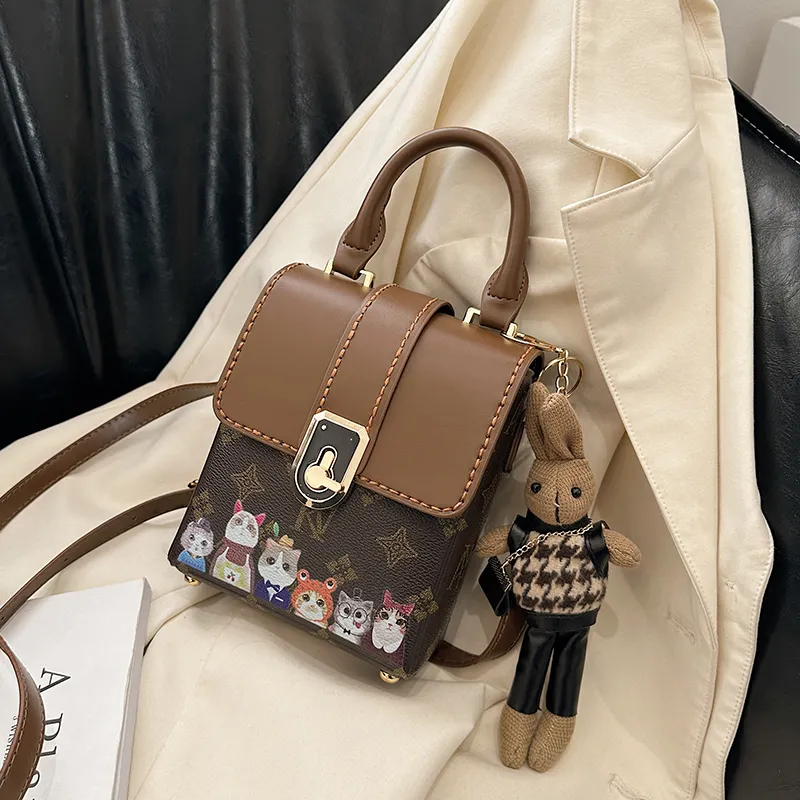 Handmade DIY Crochet Bag Small Crossbody Phone Purse with Diamond Pattern - 5