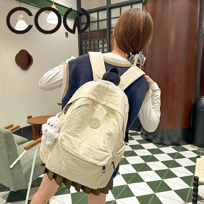 Lightweight Backpack for Women, Large Capacity Travel Bag, College Student Bookbag - 2